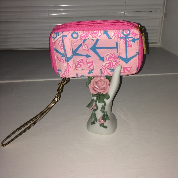 EUC Lilly Pulitzer cell phone/ Id wristlet - Picture 4 of 4